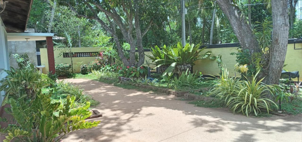 Water Front Home Stay And Resort Anuradhapura Luaran gambar