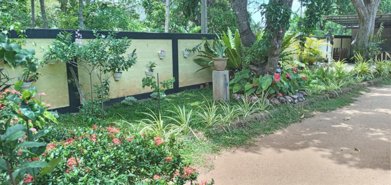 Water Front Home Stay And Resort Anuradhapura Luaran gambar